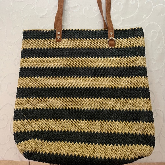 Thirty One Around Town Tote - Picture 2 of 3